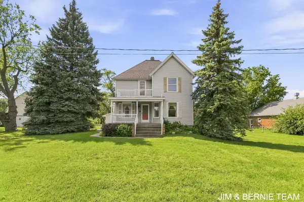 3185 104th Avenue, Zeeland, MI 49464