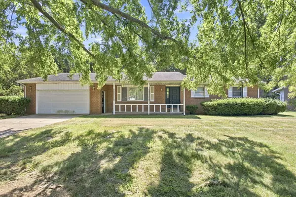 1436 St Joseph Circle, St. Joseph, MI 49085
