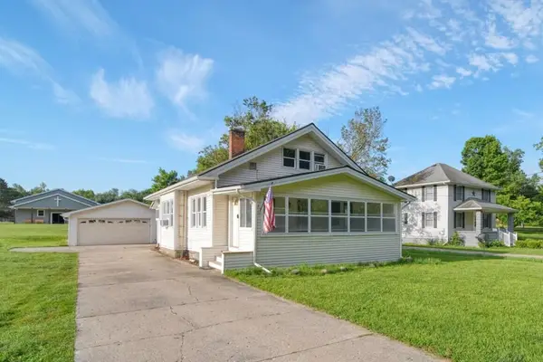 925 E Michigan Avenue, Grass Lake, MI 49240