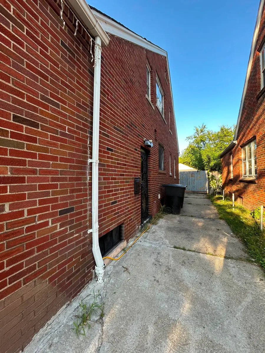 6878 Abington Avenue, Detroit, MI 48228 - #3