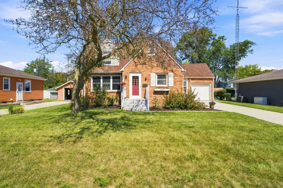 1207 Orchard Avenue, Saint Joseph, MI 49085 - #2