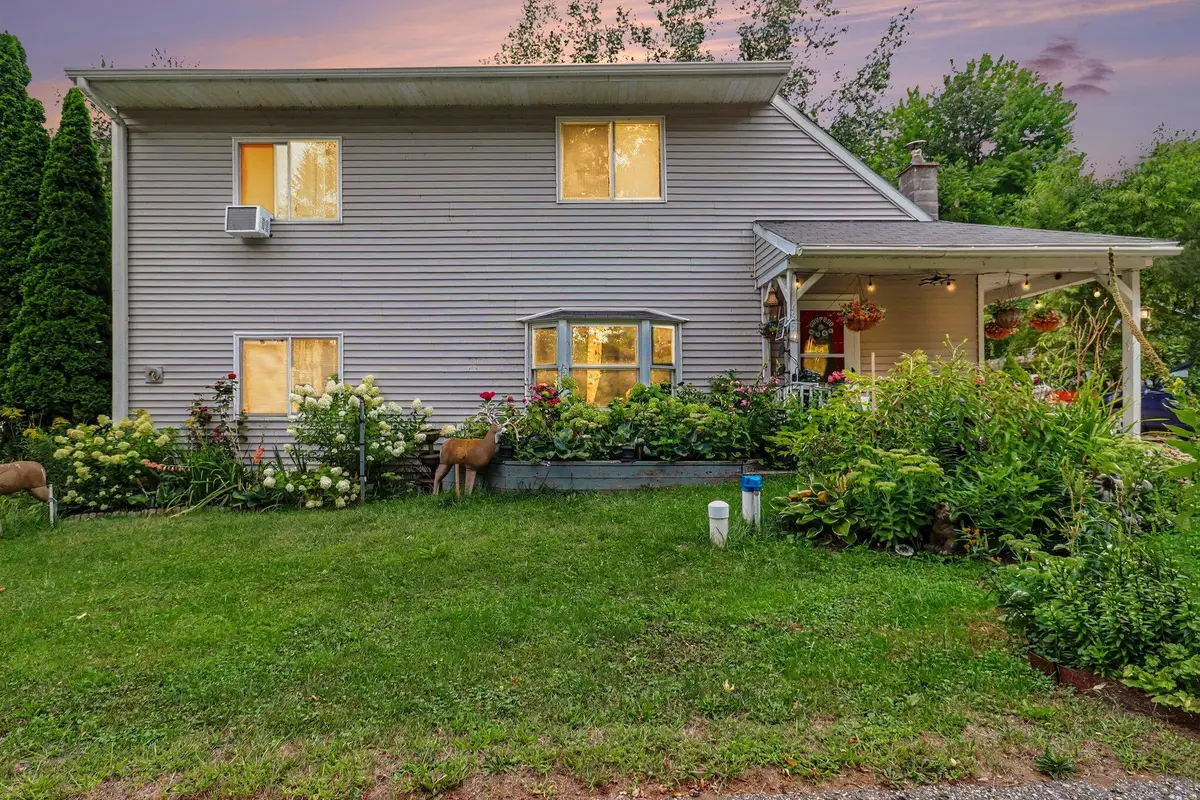 485 W Highland Street, White Cloud, MI 49349 - #1