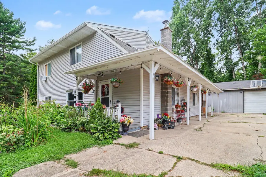 485 W Highland Street, White Cloud, MI 49349 - #3