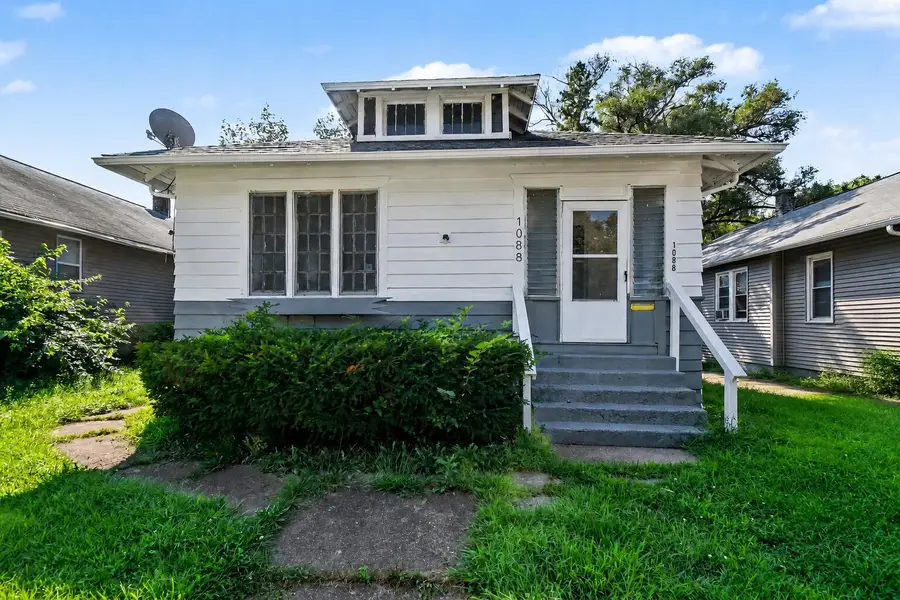 1088 Ogden Avenue, Benton Harbor, MI 49022 - #2