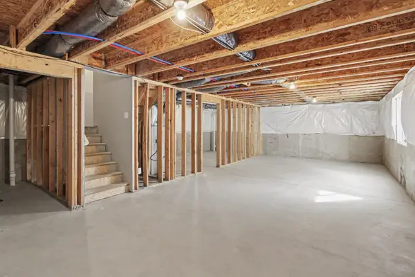 1181 Weatherstone Lane, Howell, MI 48843