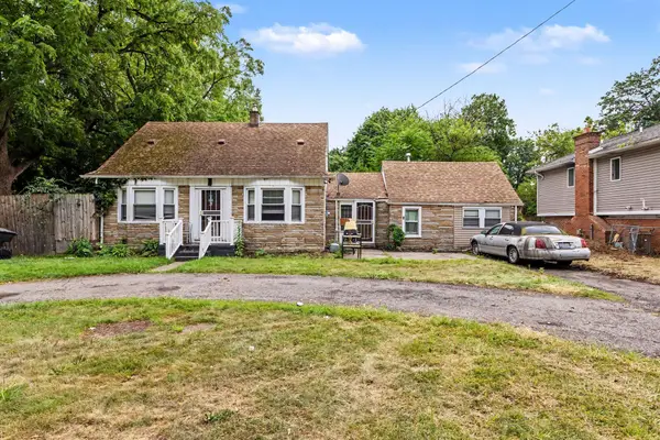 23071 Chippewa Street, Detroit, MI 48219