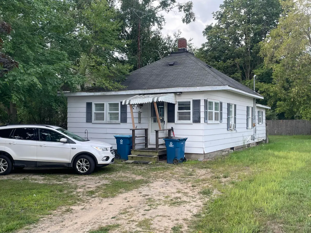 217 S Apple Avenue, Hart, MI 49420 - #1