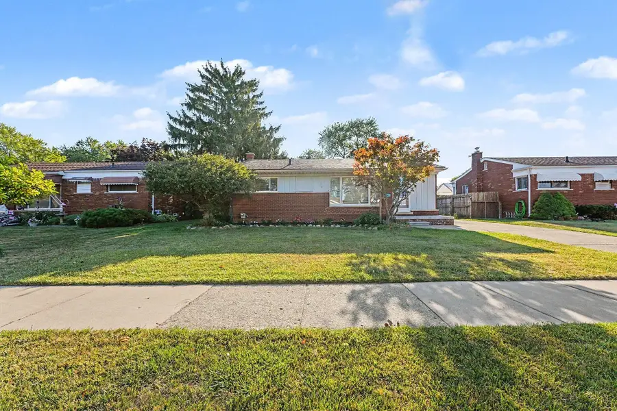 25338 Wagner Avenue, Warren, MI 48089 - #2