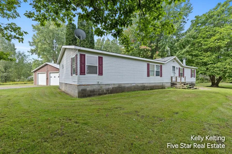 11300 Cedar Lake Road, Fenwick, MI 48834 - #2
