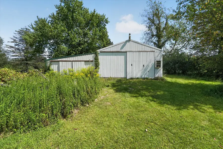 15601 Devonshire, Pinckney, MI 48169 - #3