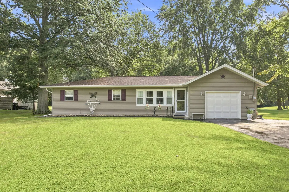 5609 Johnson Road, Coloma, MI 49038 - #1