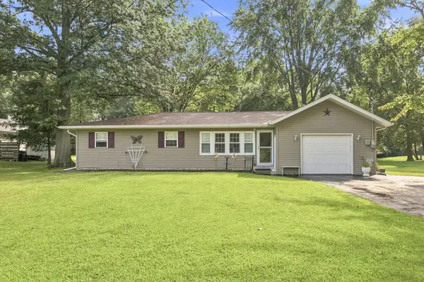 5609 Johnson Road, Coloma, MI 49038