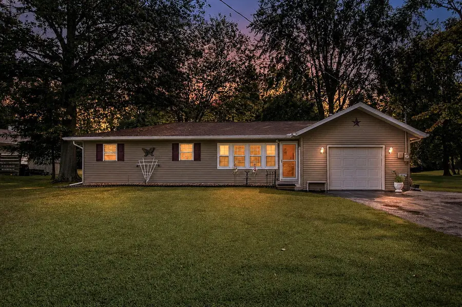 5609 Johnson Road, Coloma, MI 49038 - #2