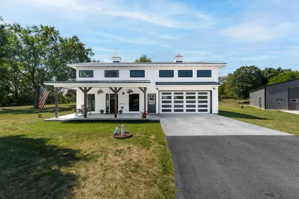 10268 Graham Road, Plainwell, MI 49080