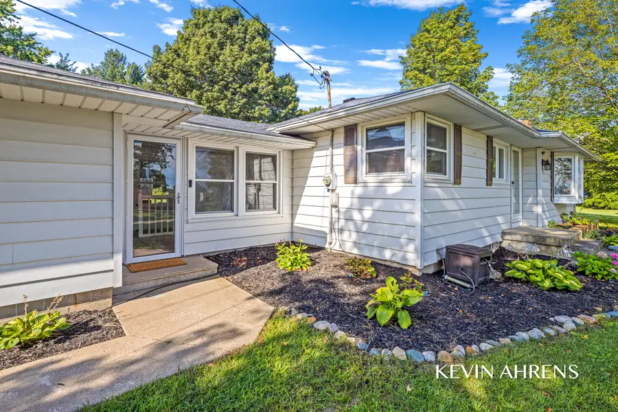 2414 Barry Street, Hudsonville, MI 49426 - #2