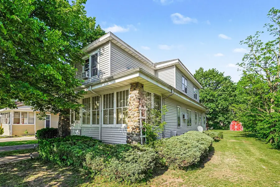15 Church Street, Hartford, MI 49057 - #2