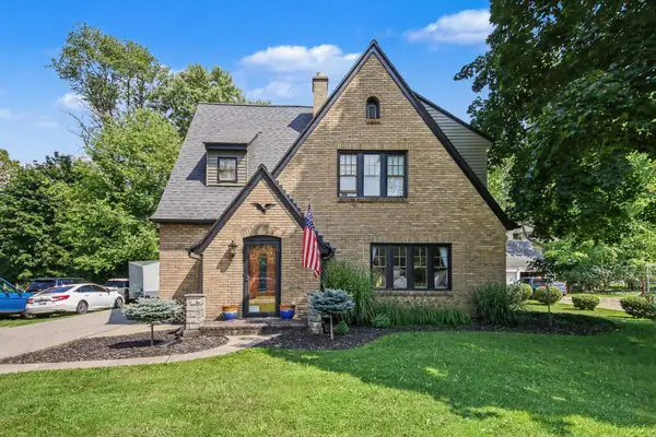 1214 Oakleigh Avenue Nw, Grand Rapids, MI 49504