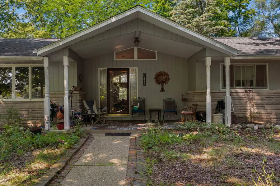 1560 S Hillsdale Road, Hillsdale, MI 49242 - #2