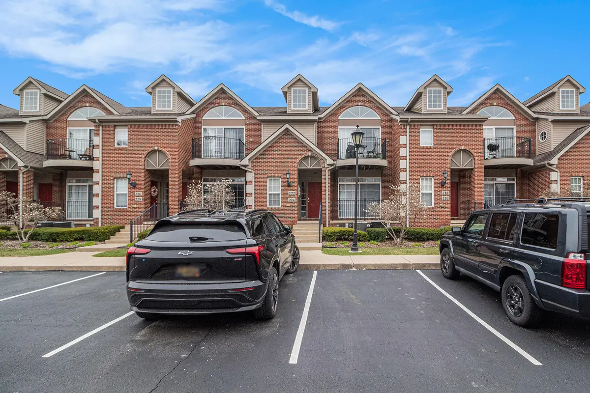 222 W Oakbrook Drive, Ann Arbor, MI 48103 - #1