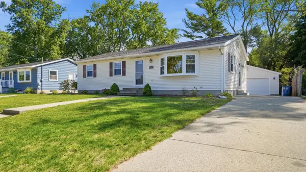 1710 S Hopkins Street, Grand Haven, MI 49417