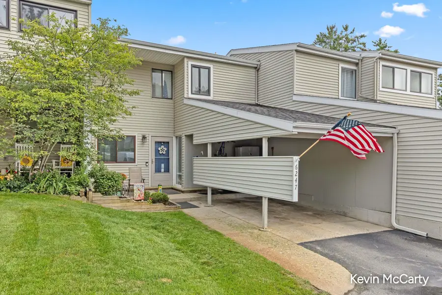 6247 Acropolis Drive Se #29, Grand Rapids, MI 49546 - #2