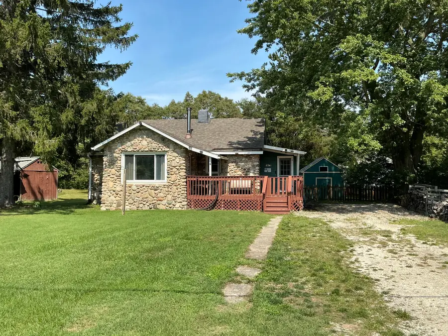 82248 45th Avenue, Coloma, MI 49038 - #2