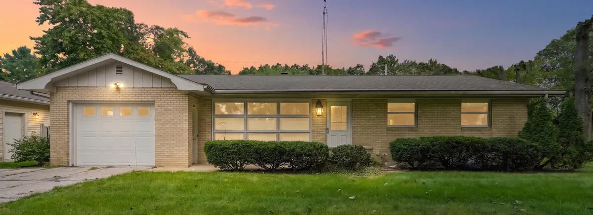 2197 Ann Drive, Saint Joseph, MI 49085 - #1