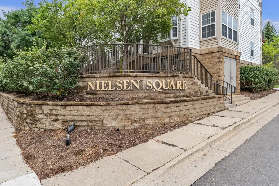 1021 Maiden Lane, Ann Arbor, MI 48105 - #2