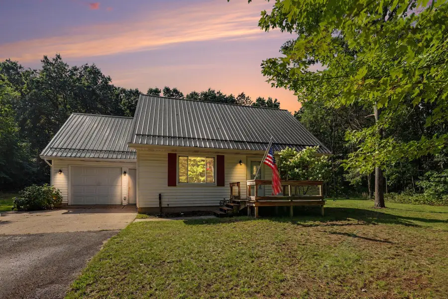 5910 Pine Court, Greenville, MI 48838 - #2