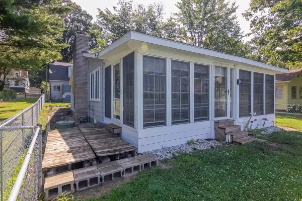 124 Peterson Drive, Gobles, MI 49055