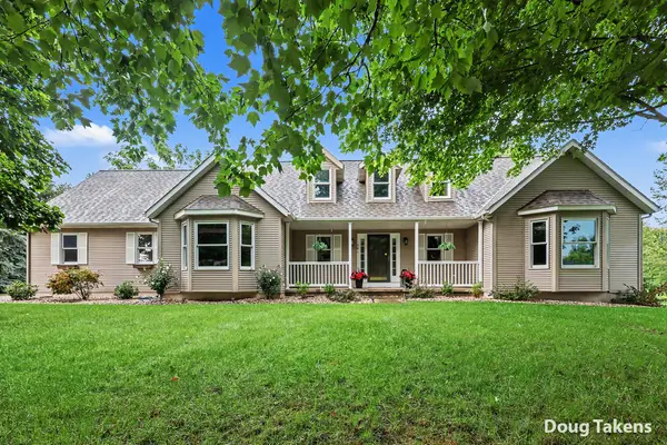 381 White Stag Court Sw, Grandville, MI 49418