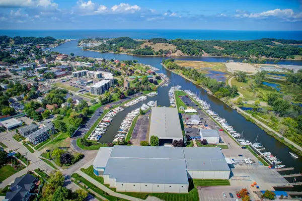 127 Wharfside, Grand Haven, MI 49417
