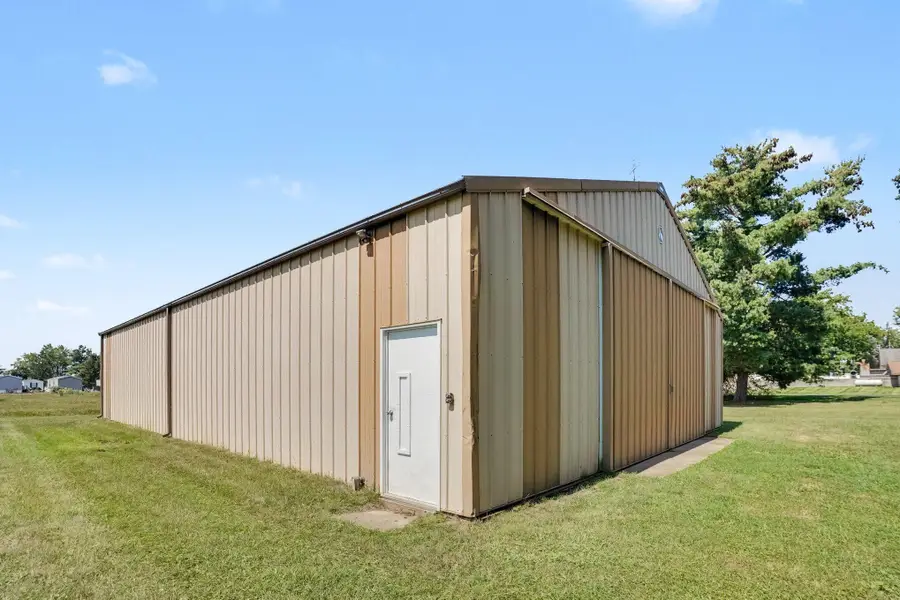 56672 S Main Street, Mattawan, MI 49071 - #2