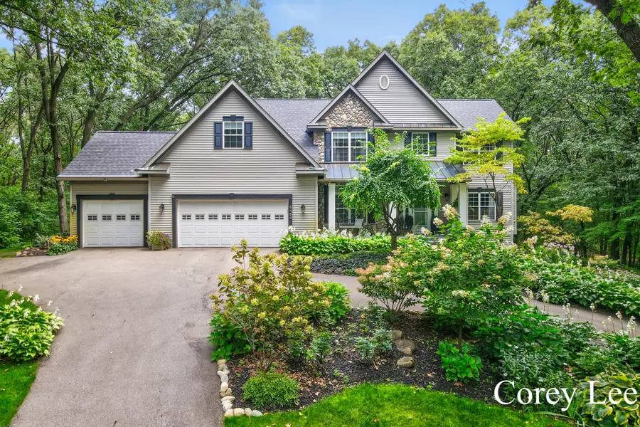 8484 Rocky Pines Drive Ne, Rockford, MI 49341 - #2