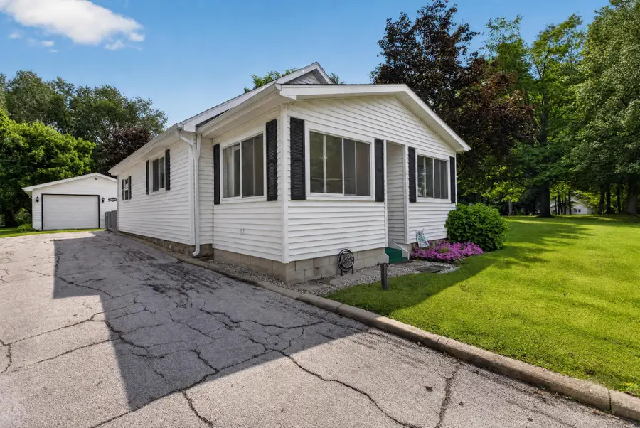 131 N Concord Street, Concord, MI 49237 - #3