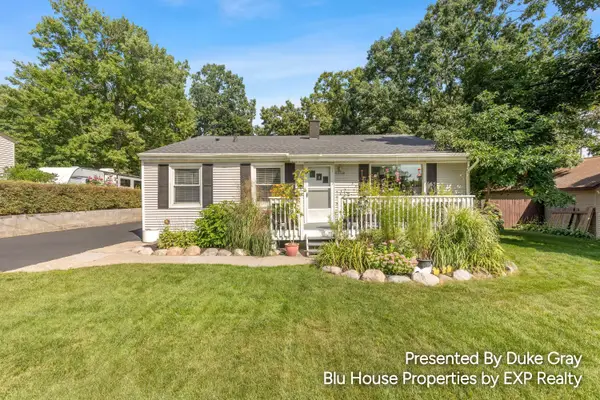 5228 Larkin Avenue Ne, Comstock Park, MI 49321