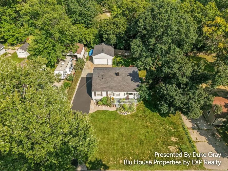 5228 Larkin Avenue Ne, Comstock Park, MI 49321 - #3