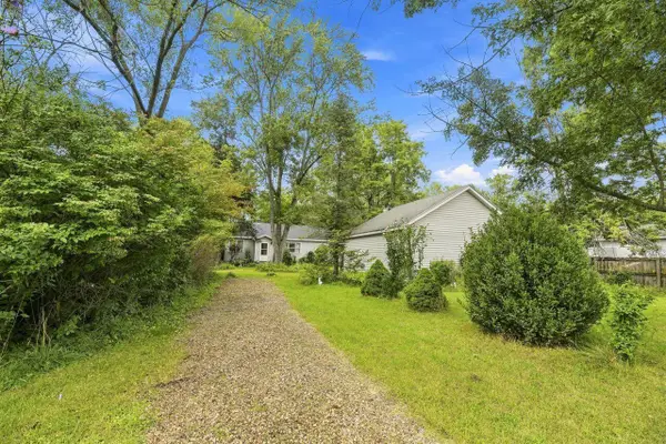 427 S Mayhew Street, New Buffalo, MI 49117