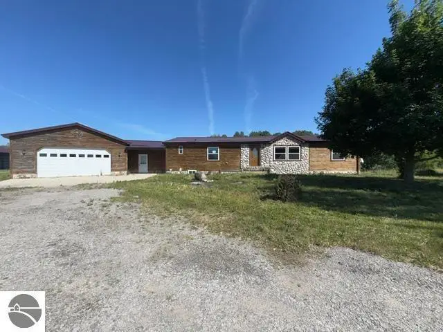 4550 S Darr Road, Scottville, MI 49454 - #1