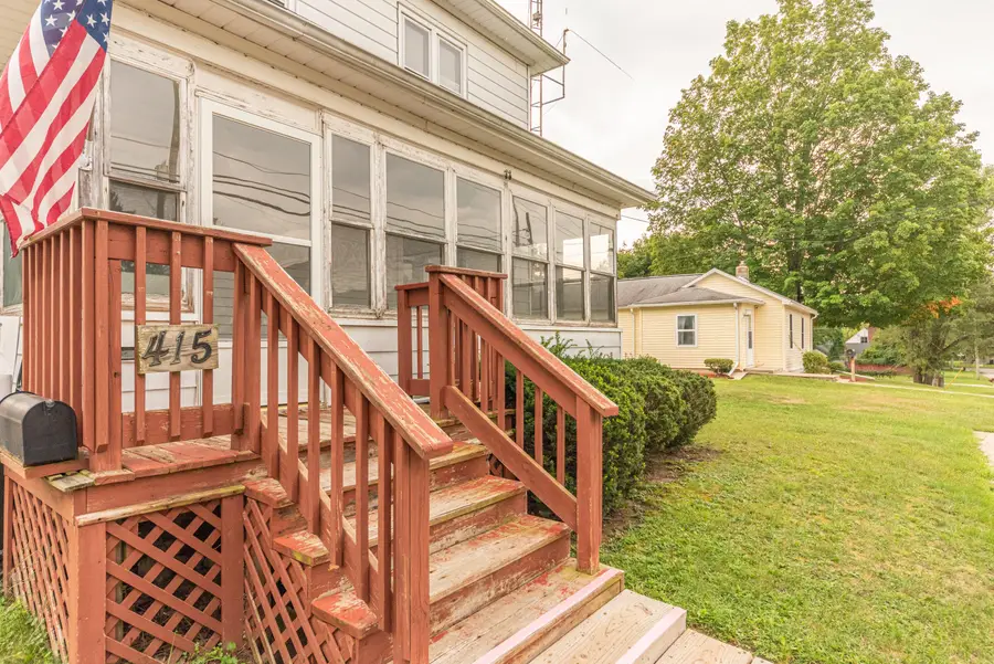 415 Garfield Street, Chelsea, MI 48118 - #2