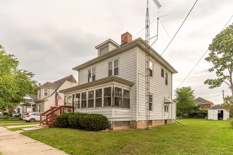 415 Garfield Street, Chelsea, MI 48118 - #3