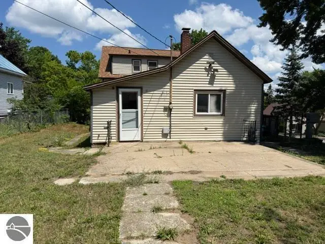 510 5th Street, Ludington, MI 49431 - #3