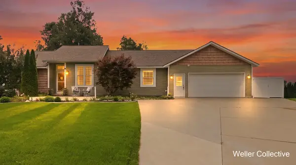 1924 Cedarbrook Drive, Jenison, MI 49428