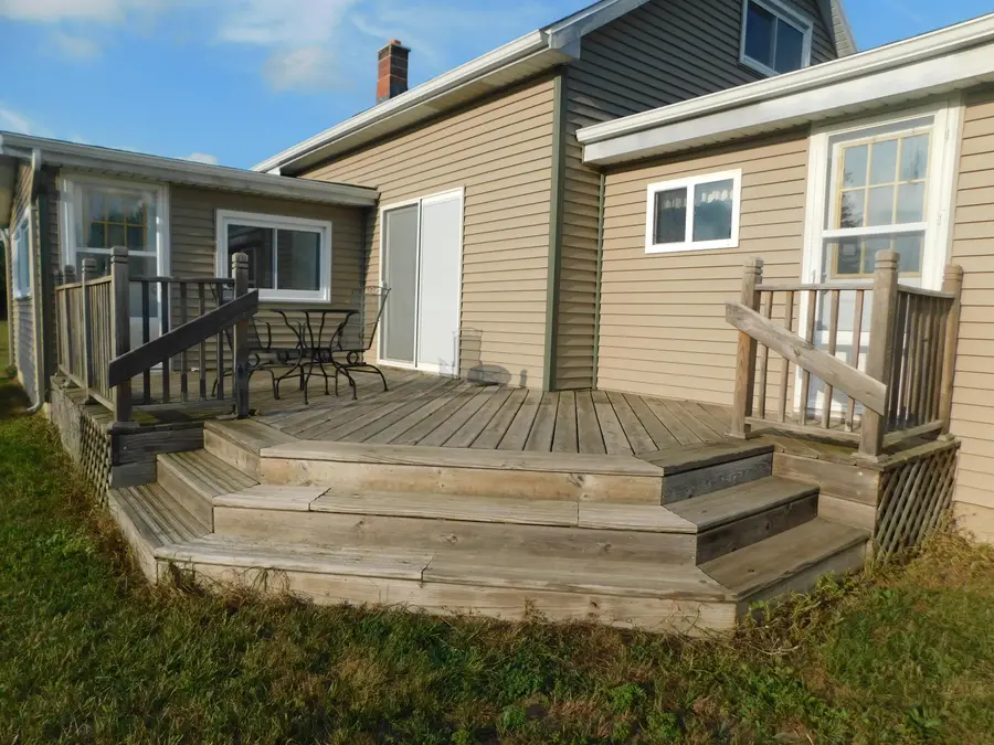 489 S Catalpa Avenue, White Cloud, MI 49349 - #2