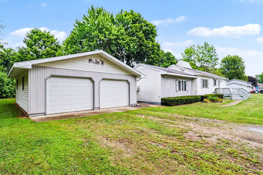 323 Evergreen Street, Sheridan, MI 48884 - #2