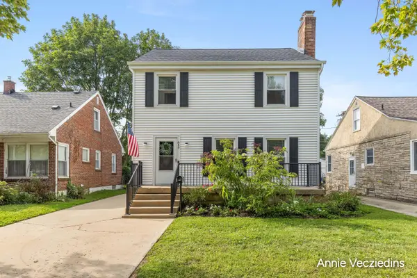846 Lake Michigan Drive Nw, Grand Rapids, MI 49504
