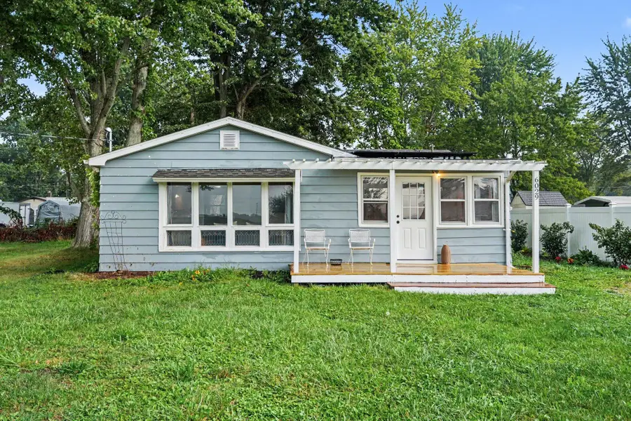 6029 Keigley Street, Coloma, MI 49038 - #2