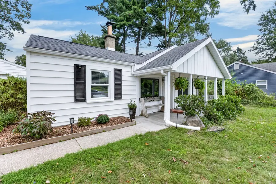 742 Pleasant Avenue, Kalamazoo, MI 49008 - #2