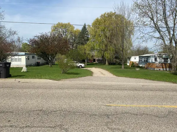 13915 West Street, Cedar Springs, MI 49319