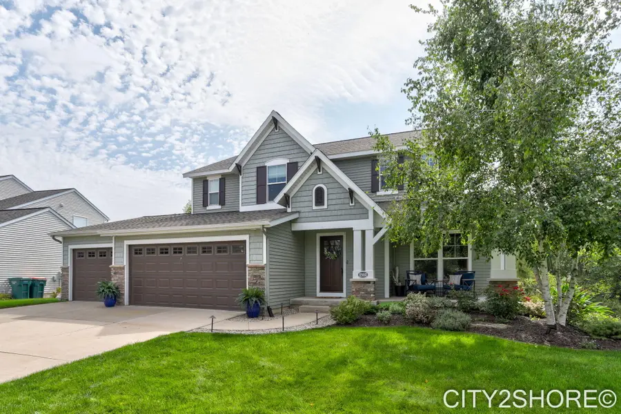 8560 Twin Lakes Drive, Jenison, MI 49428 - #2